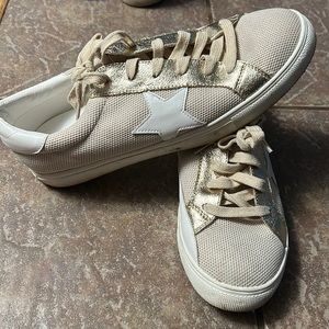 Nature Breeze brand gold sneakers size 11